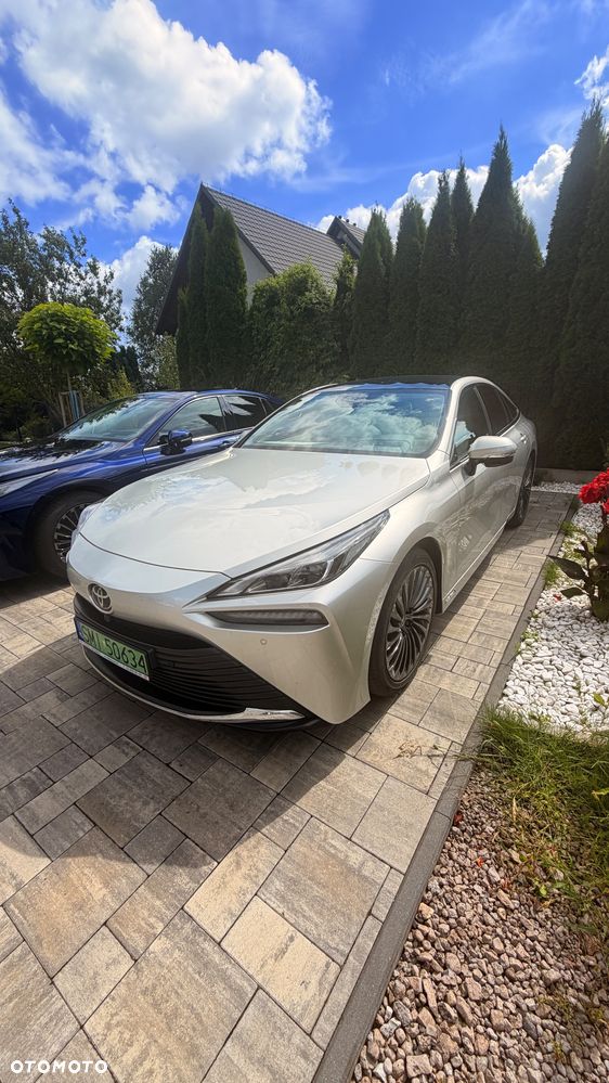 Toyota Mirai Advanced - 13