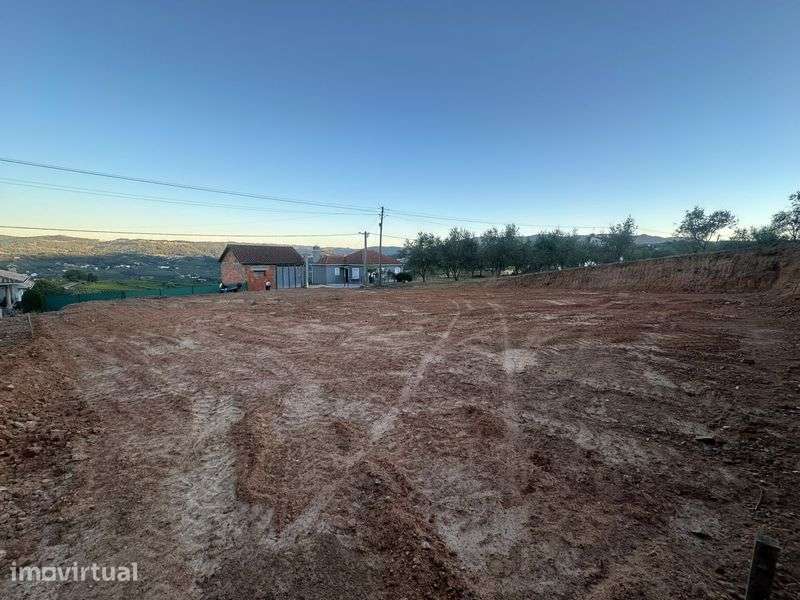 Terreno para construção 700m2 - Grande imagem: 4/5