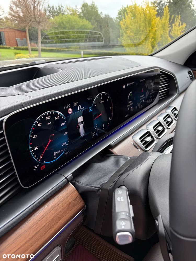 Mercedes-Benz GLS - 13