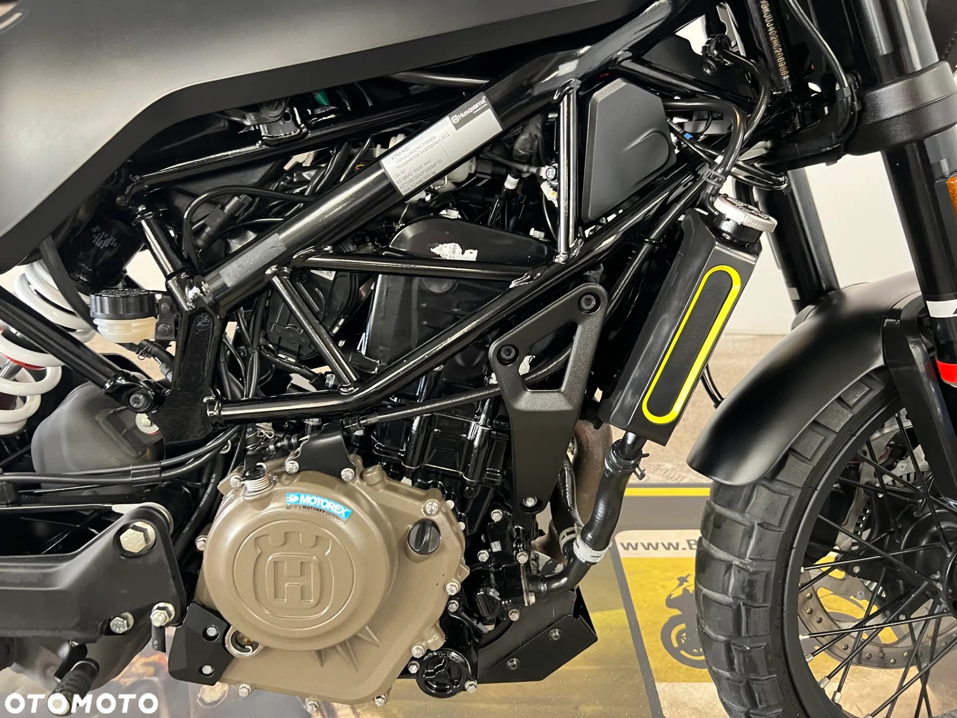 Husqvarna Svartpilen - 9