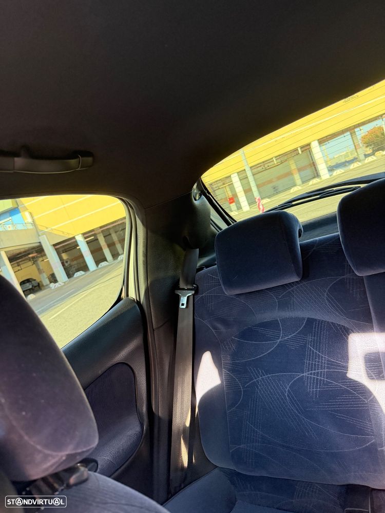 Peugeot 206 1.4 HDi ACP - 32