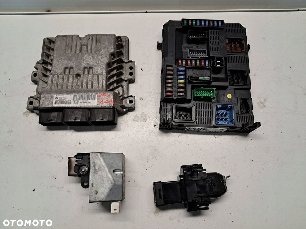 Citroen C4 PICASSO II 1.6 HDI zestaw startowy komputer BSI kluczki stacyjka - 1