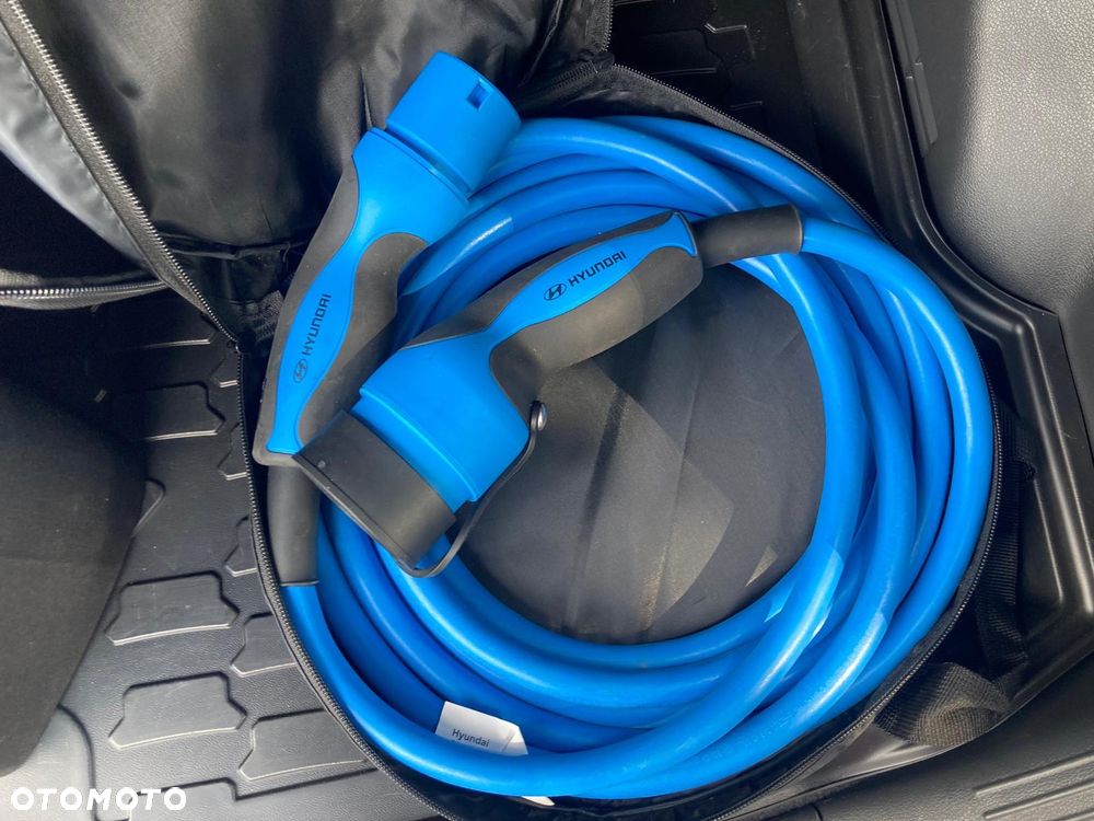 Hyundai Kona 64kWh Style - 22