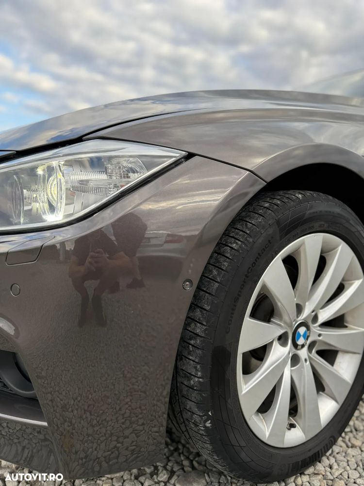 BMW Seria 3 320d Aut. - 8