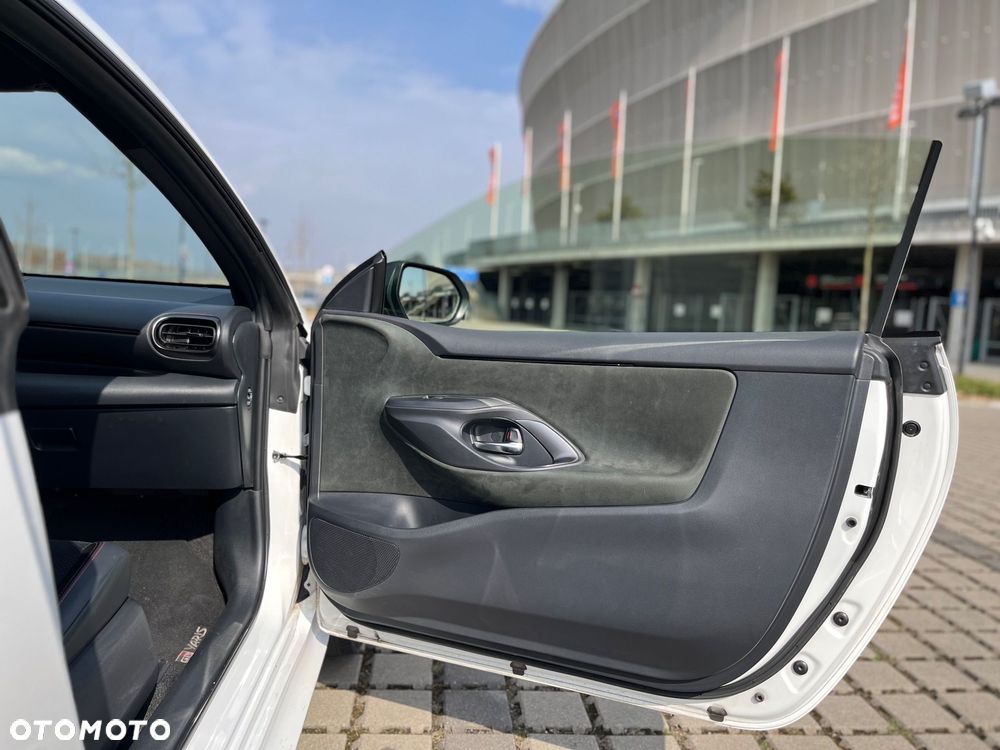 Toyota GR Yaris - 12