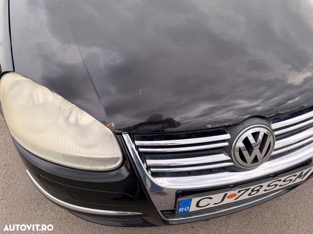 Volkswagen Golf 2.0 TDI DPF DSG Sportline - 3
