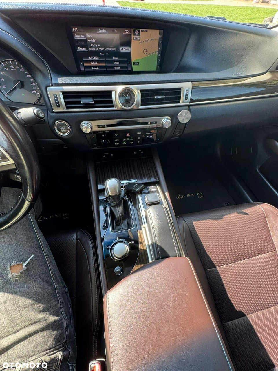Lexus GS - 16