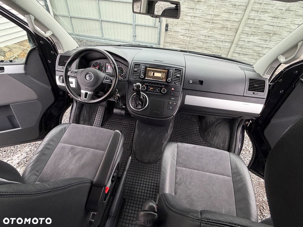 Volkswagen Multivan - 21