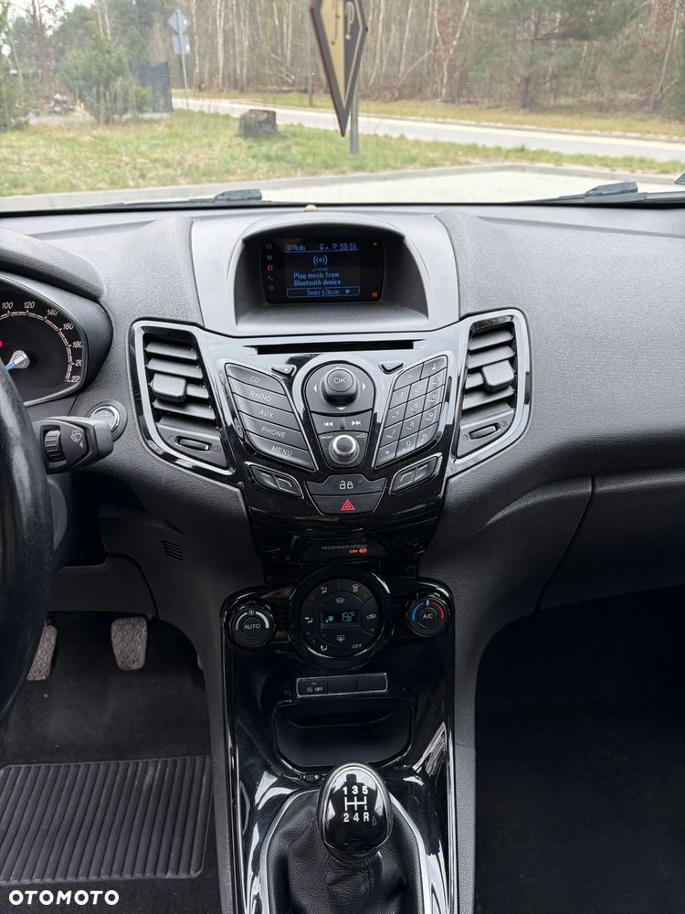 Ford Fiesta - 13