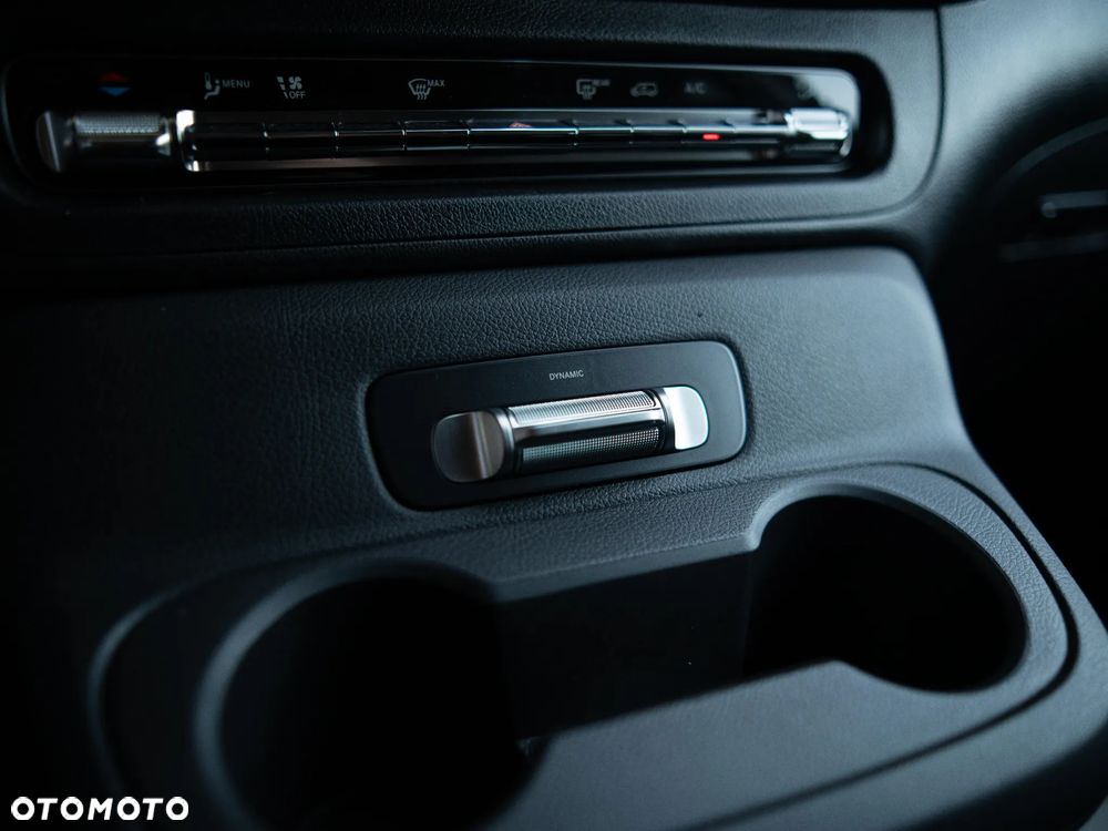 Mercedes-Benz Vito - 24