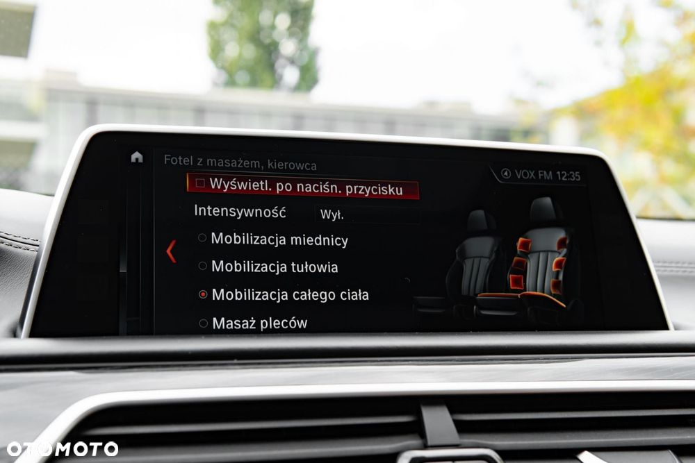 BMW Seria 7 740Li xDrive - 29