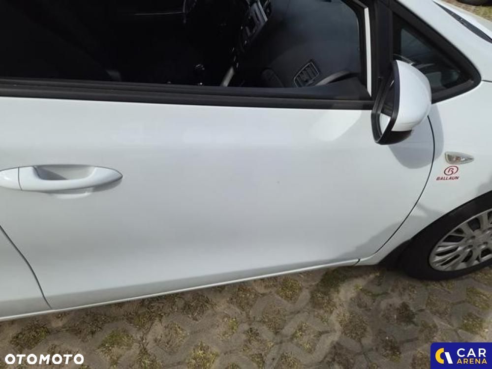 Kia Ceed - 25