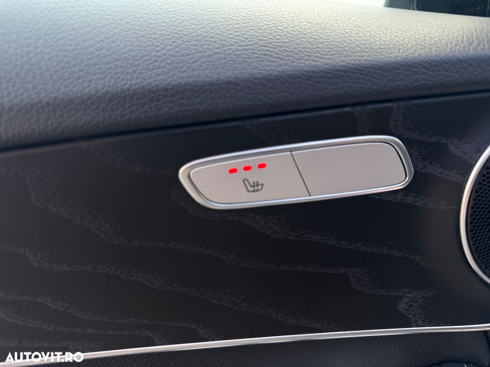 Mercedes-Benz C - 26