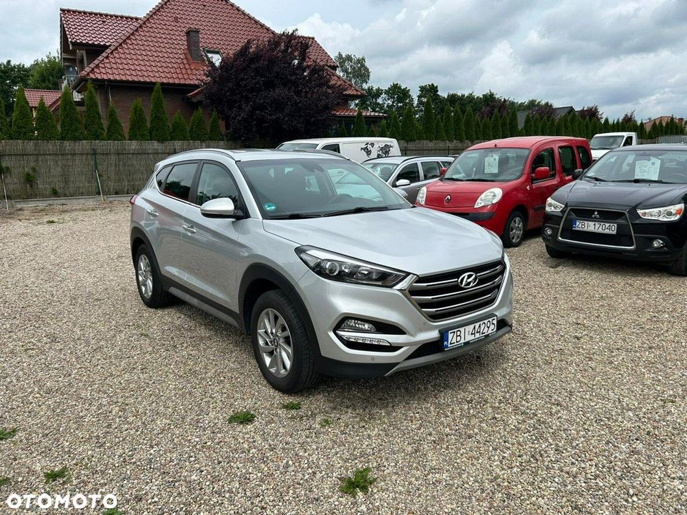 Hyundai Tucson - 2