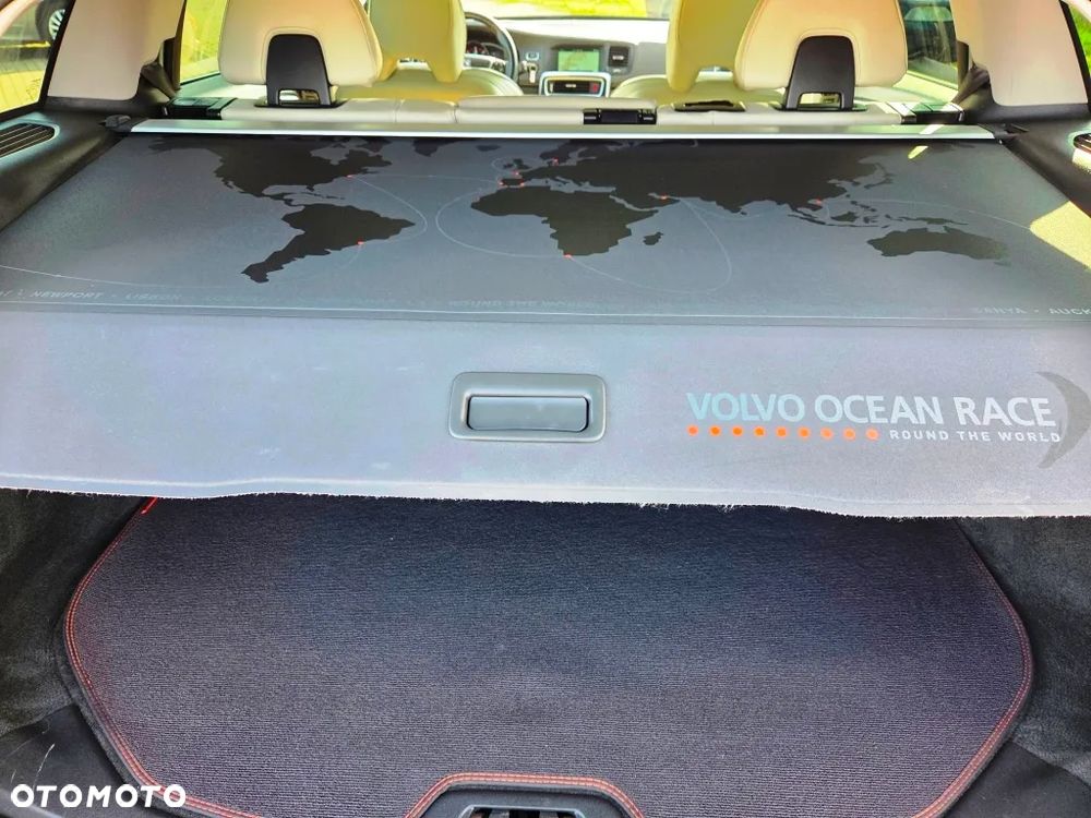 Volvo V60 D4 Ocean Race - 12