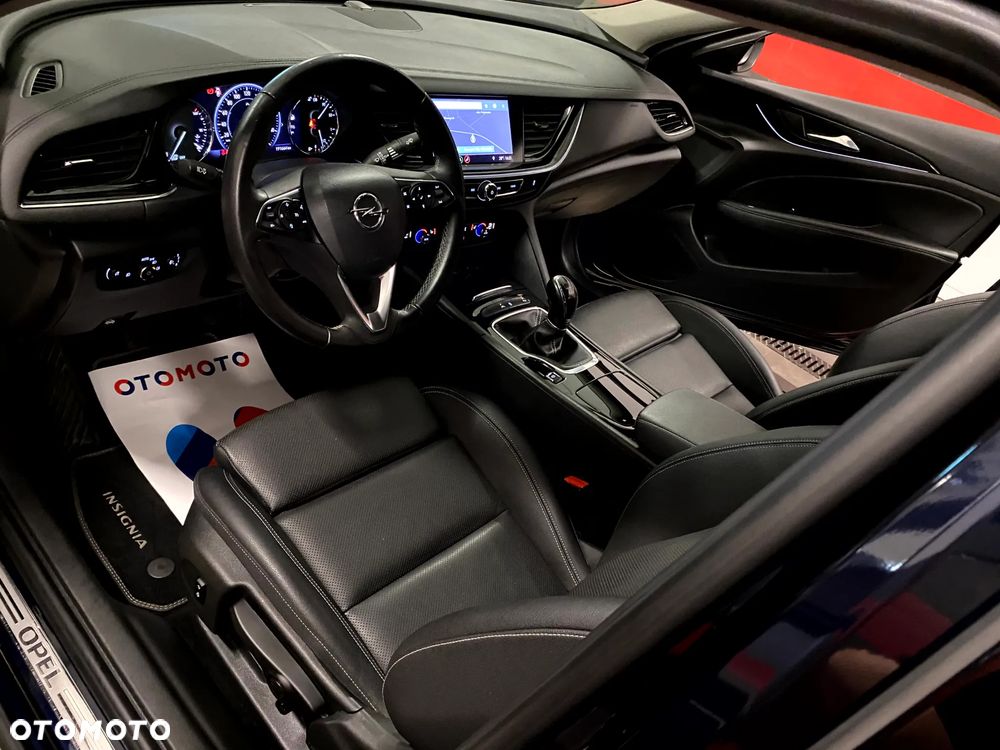 Opel Insignia 1.5 T Exclusive S&S - 13