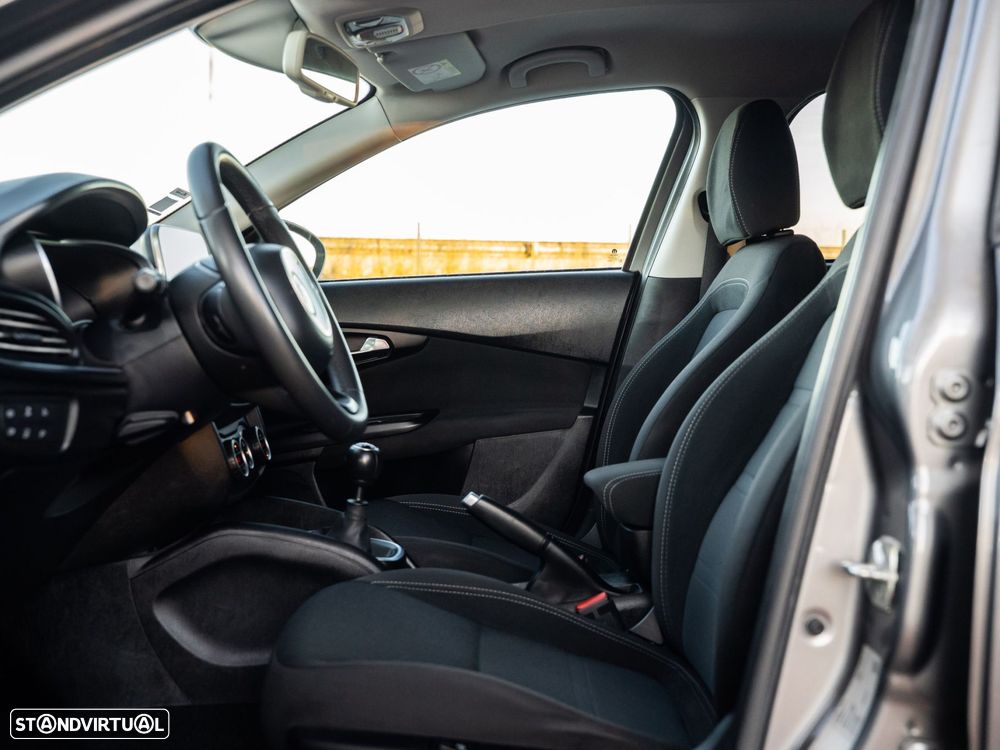 Fiat Tipo 1.6 M-Jet Lounge Tech - 22