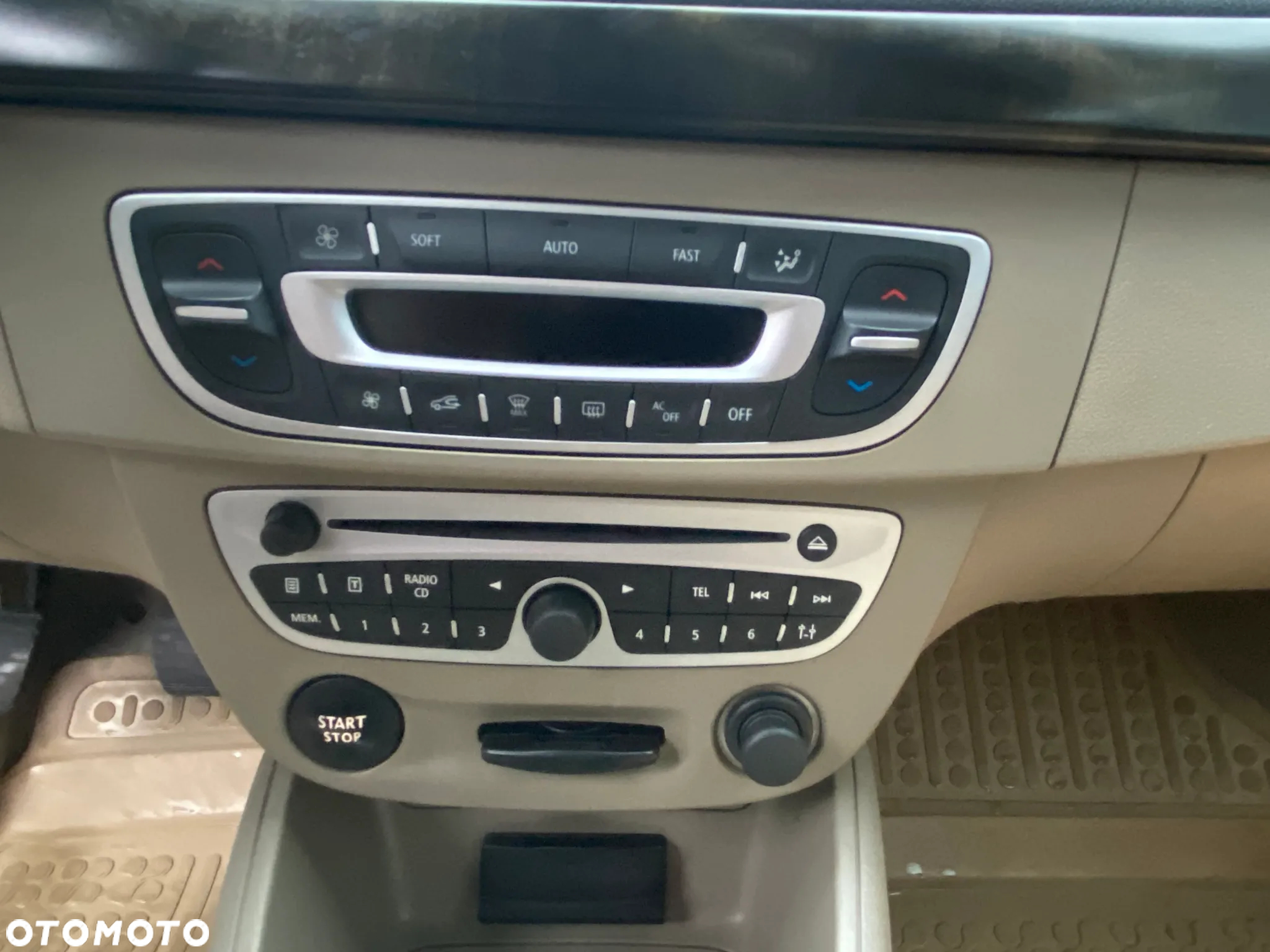 Renault Fluence - 17