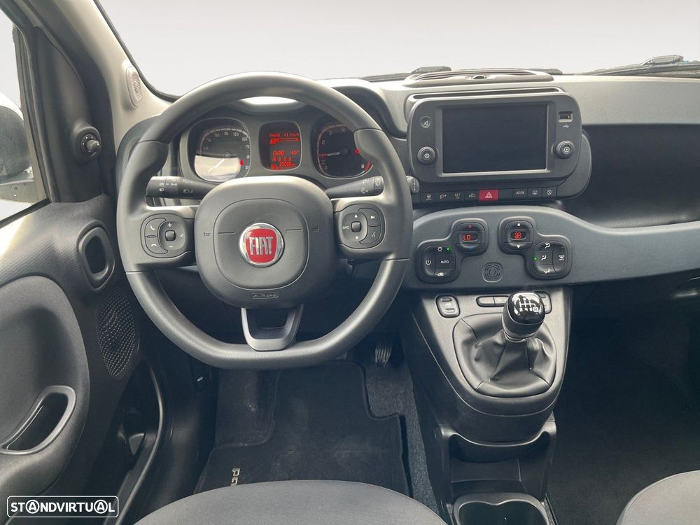 Fiat Panda 1.0 Hybrid City Cross — fotografia 10