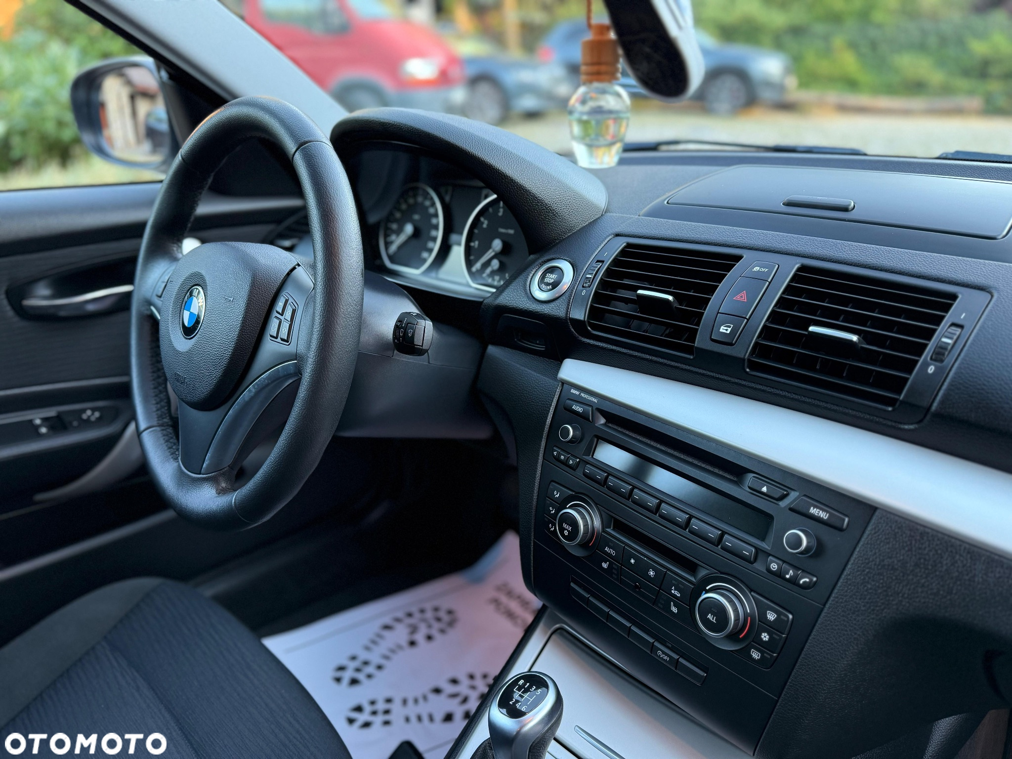 BMW Seria 1 116i - 20