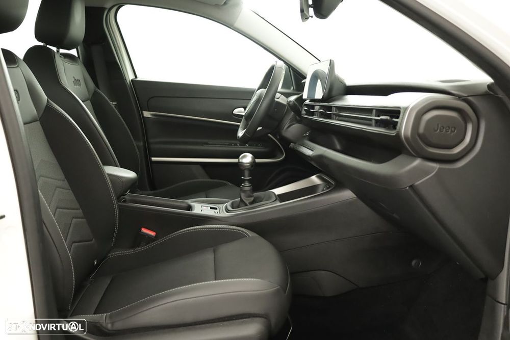 Jeep Avenger 1.2 GSE T3 Altitude - 21