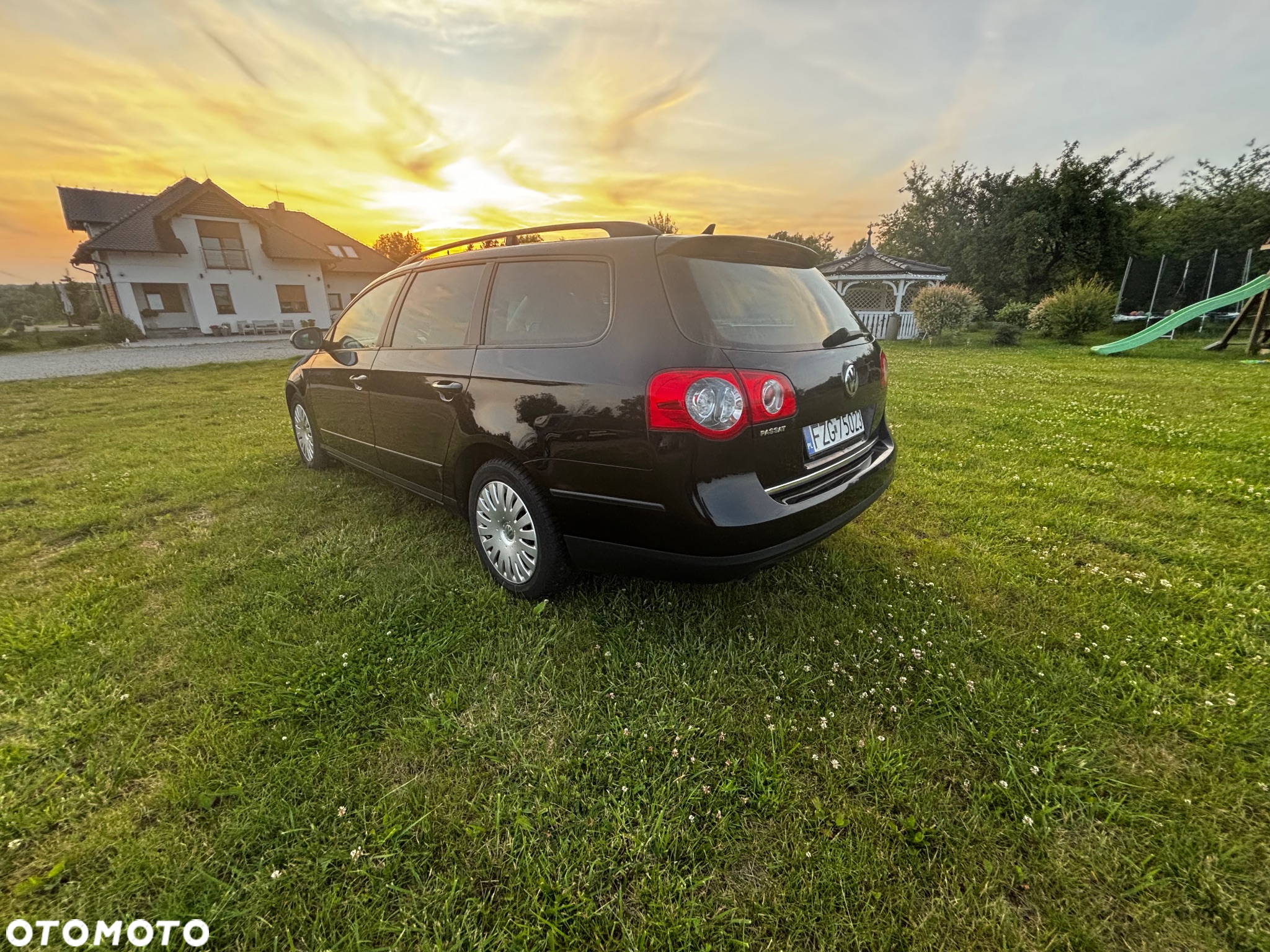 Volkswagen Passat 1.6 TDI DPF BlueMot Comfortline - 2