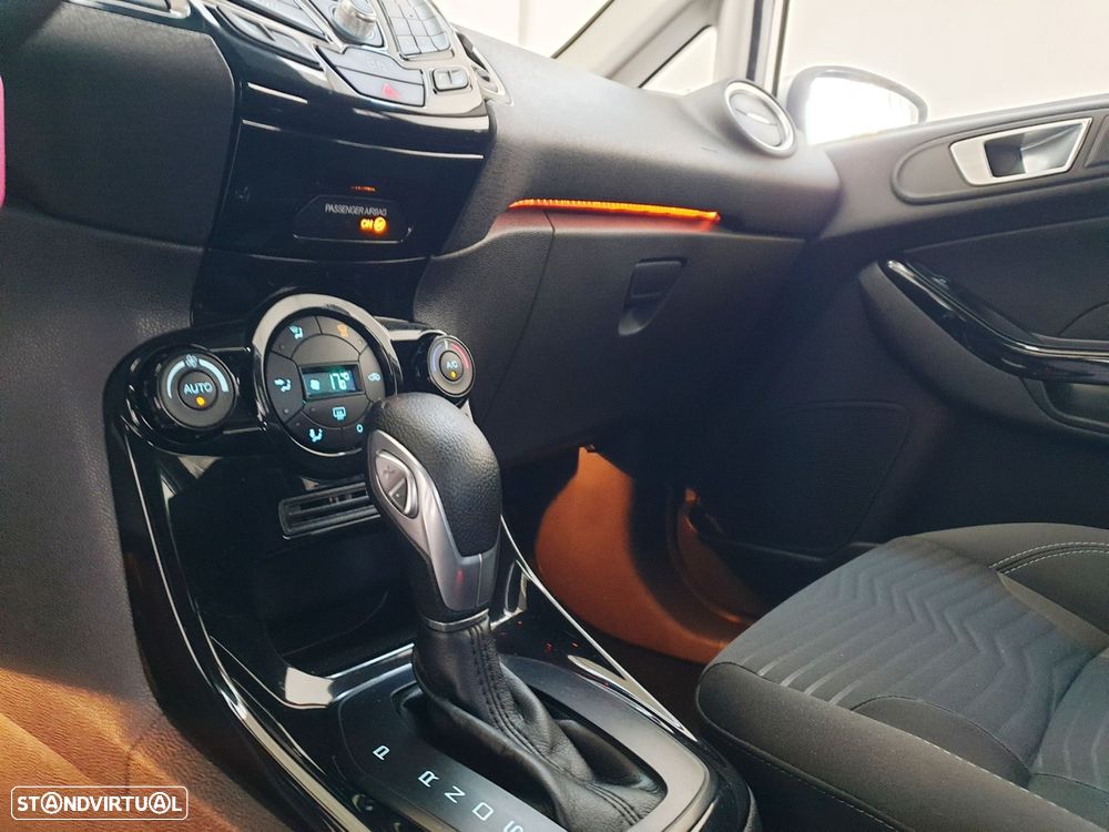 Ford Fiesta 1.0 T EcoBoost Titanium PowerShift - 14