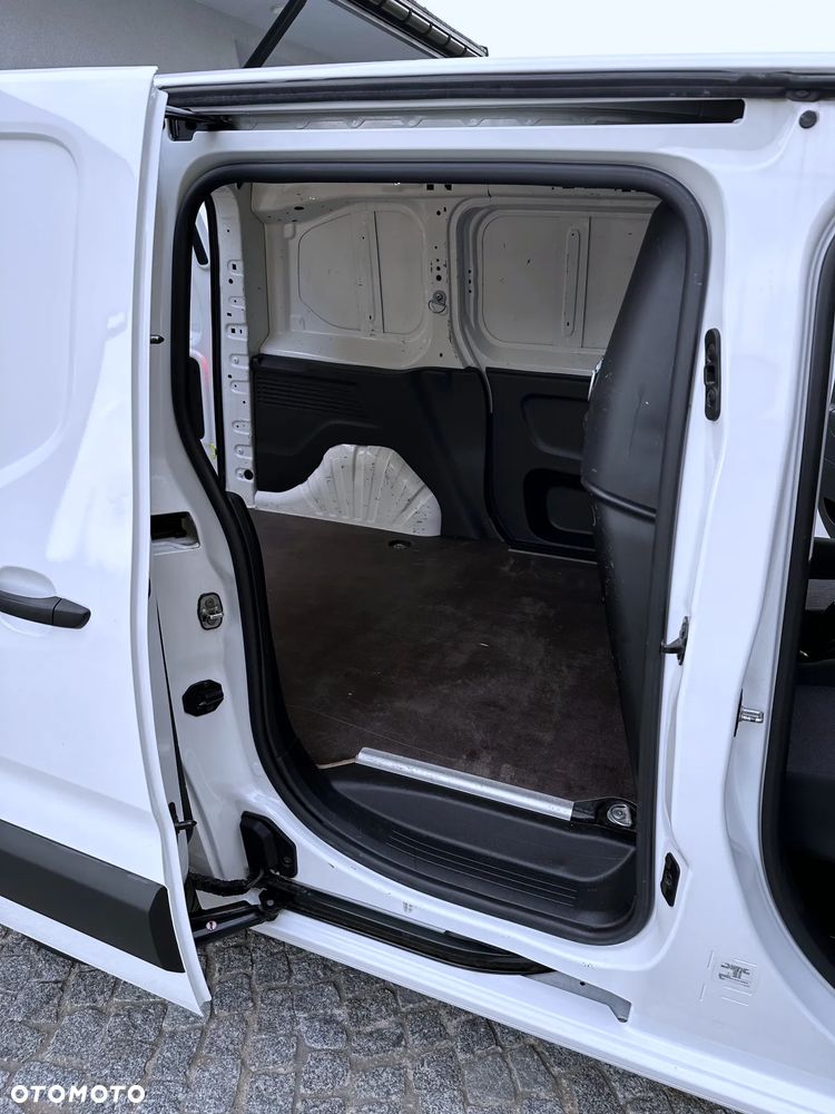 Opel Combo 1.5 CDTI Enjoy S&S - 21