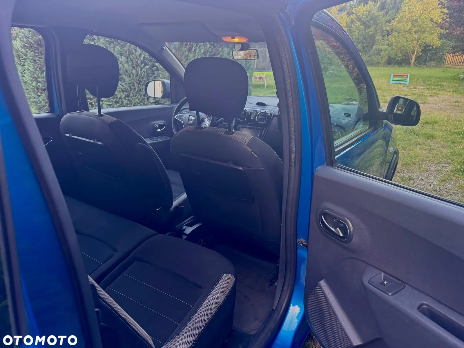 Dacia Lodgy 1.6 SCe Stepway S&S - 12