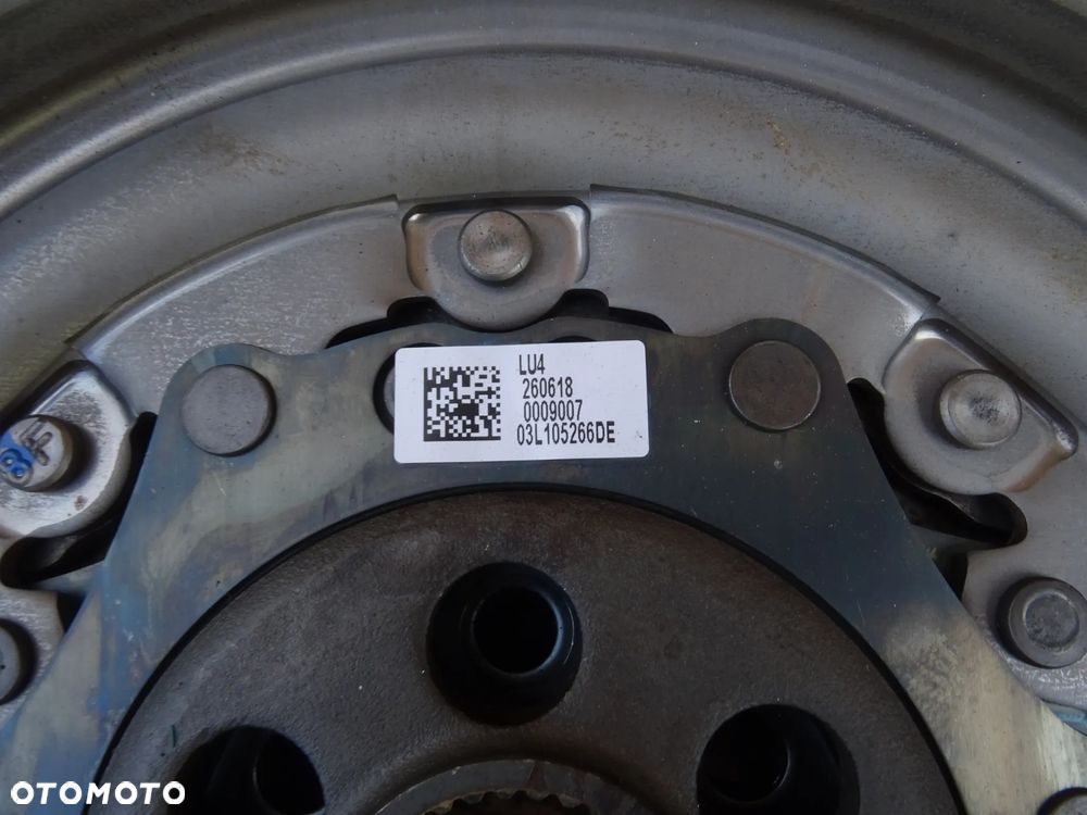 KOŁO DWUMASOWE DSG AUDI VW SEAT SKODA 03L105266DE - 2