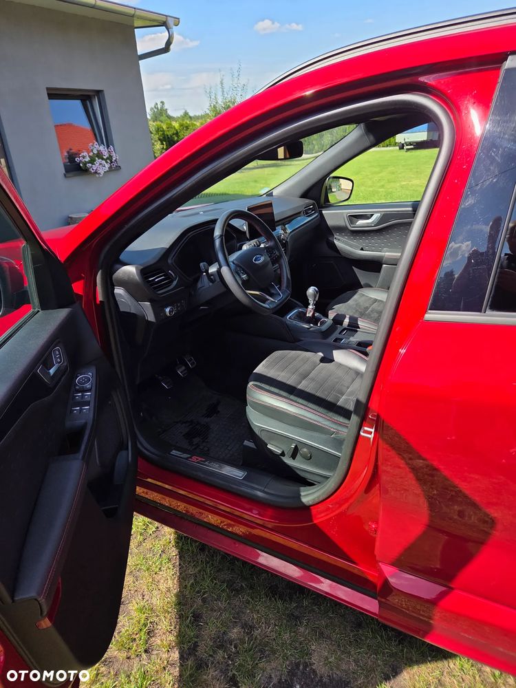 Ford Kuga 1.5 EcoBoost FWD ST-Line X - 9