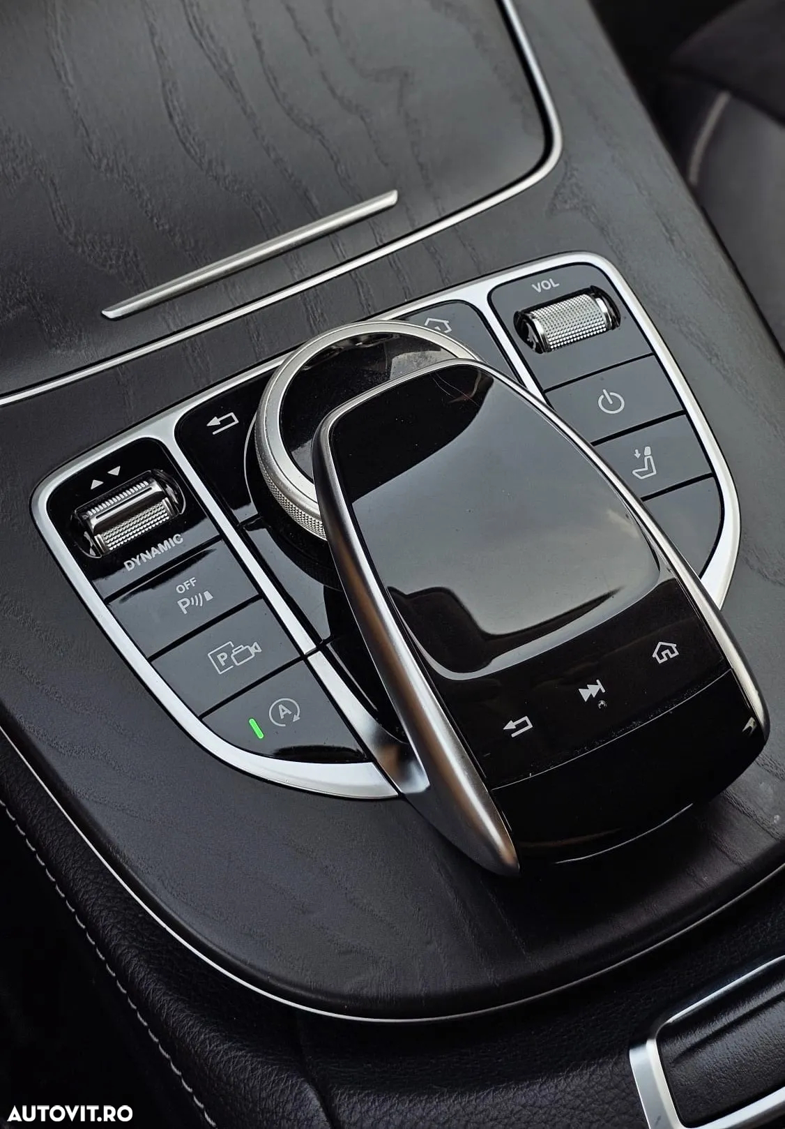 Mercedes-Benz E 220 d T-Modell 4MATIC Aut. - 19
