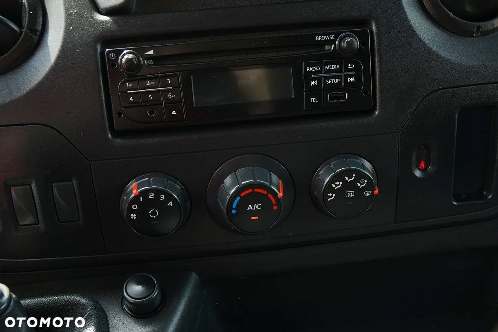 Renault MASTER 2.3 dCi 131KM * KLIMA * Parktronic * WYJĄTKOWO ZADBANY! - 32