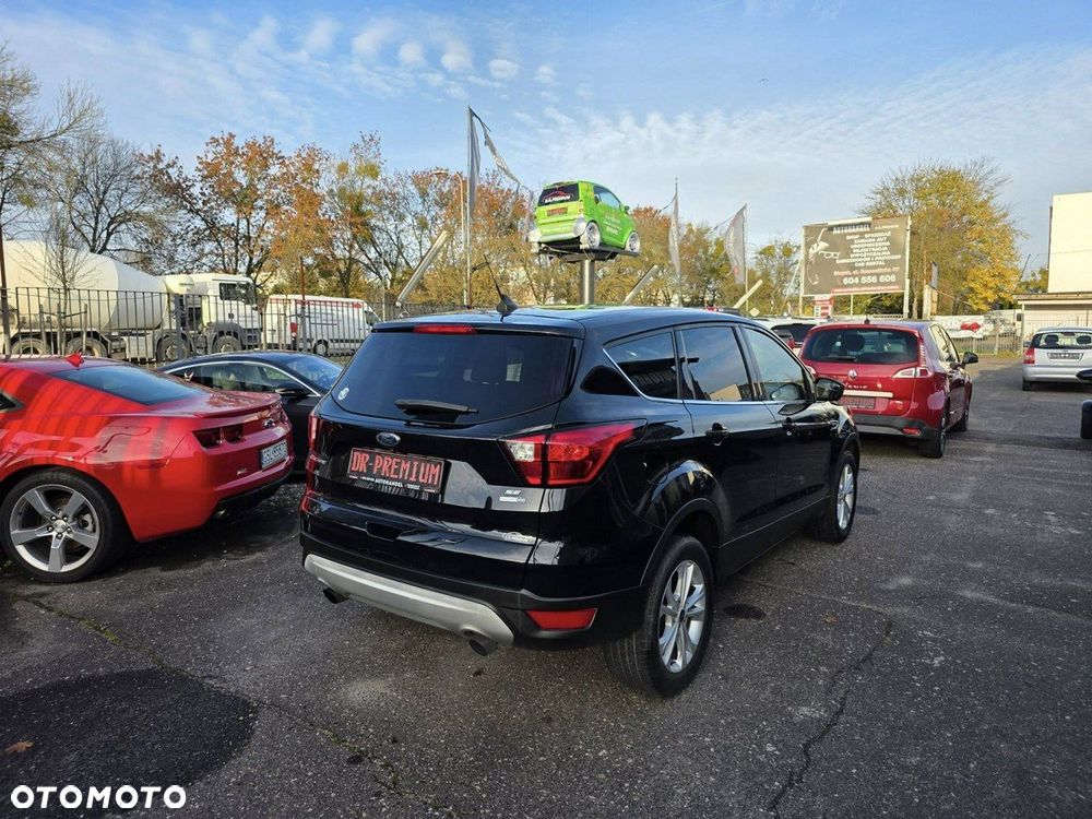 Ford Kuga 1.5 EcoBoost 4WD Trend - 5