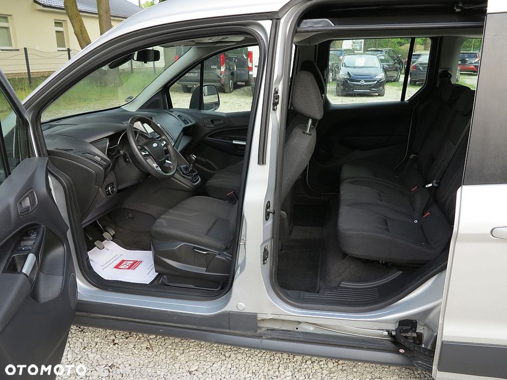 Ford Tourneo Connect - 15