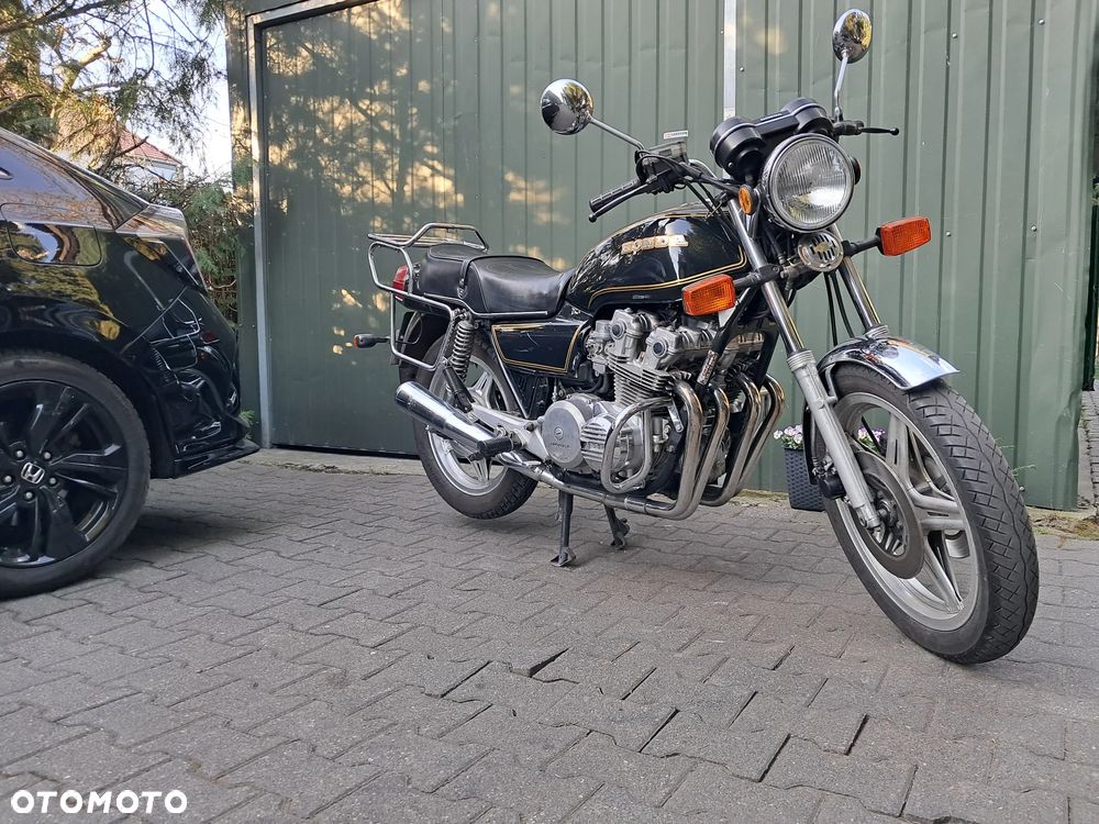 Honda CB - 2
