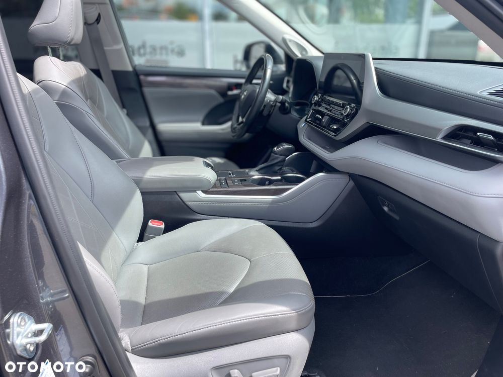 Toyota Highlander 2.5 Hybrid Executive - 14