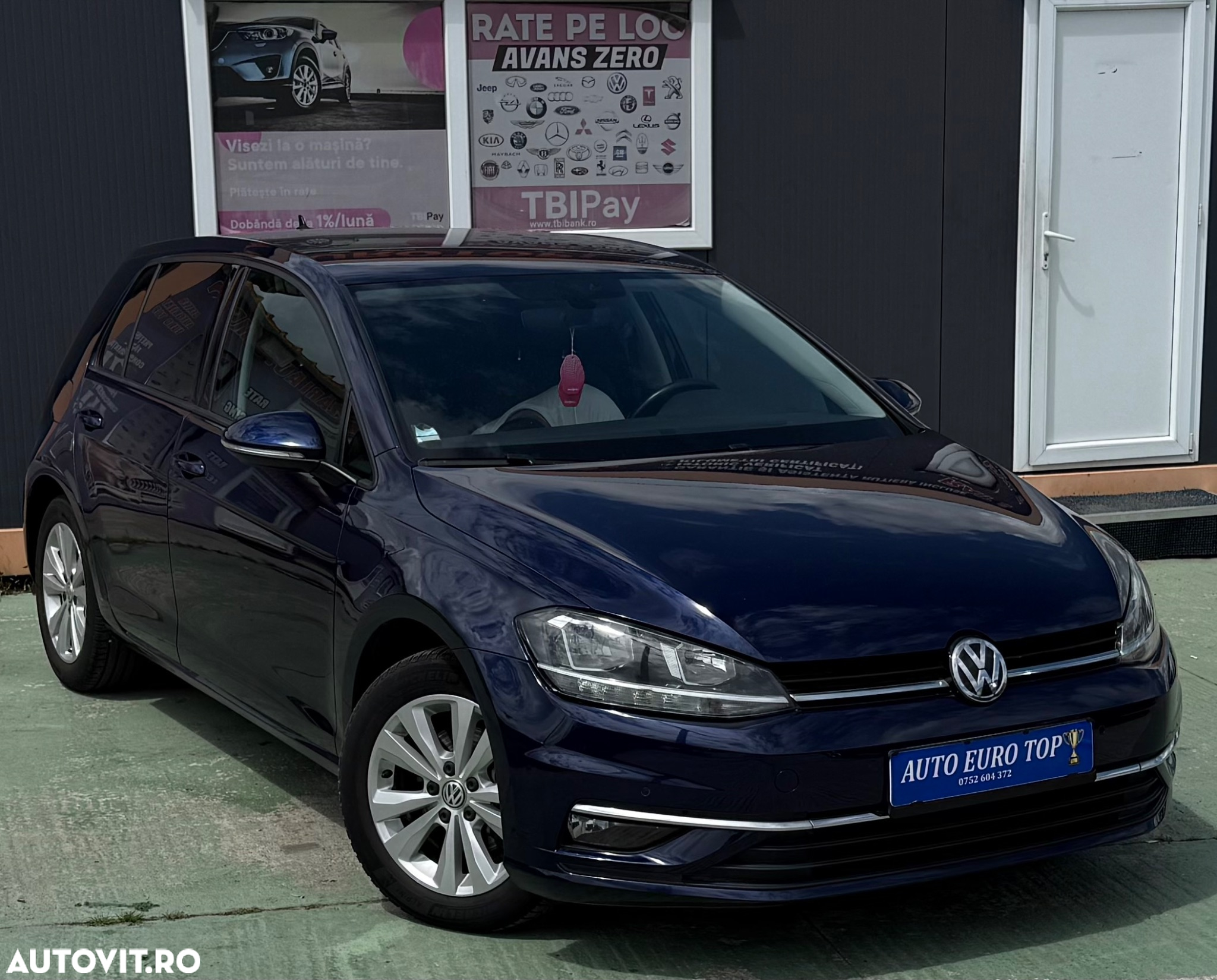 Volkswagen Golf 2.0 BlueTDI DSG Comfortline - 38