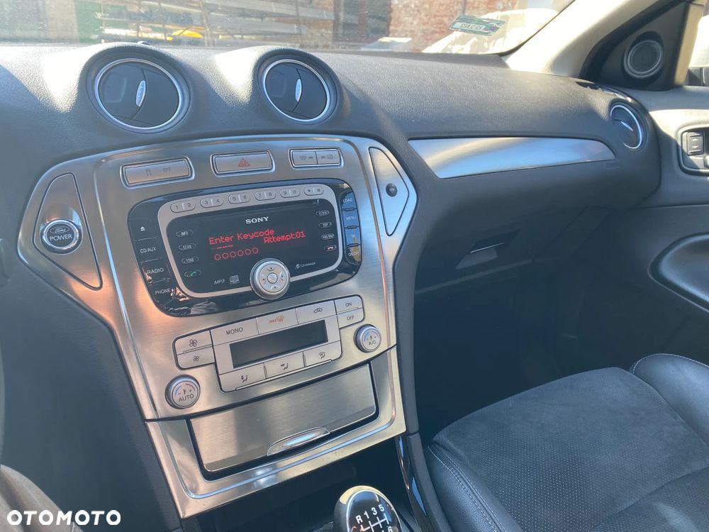 Ford Mondeo 2.0 TDCi Titanium - 26