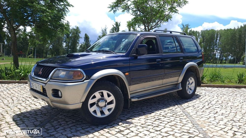 Mitsubishi Pajero Sport 2.5 TD GLS - 12