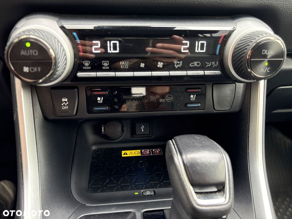 Toyota RAV4 2.5 Hybrid Executive 4x2 - 22