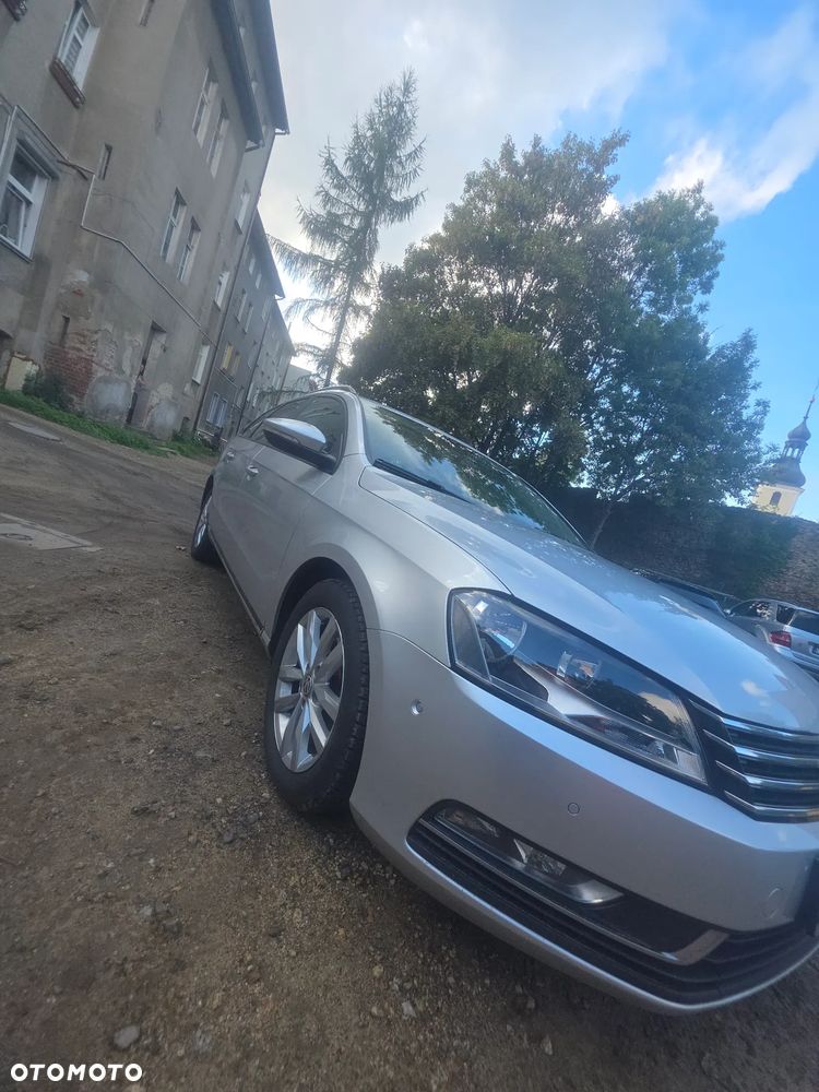 Volkswagen Passat 2.0 TDI DPF BlueMotion Technology Comfortline - 2