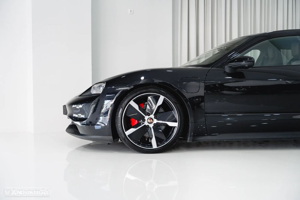 Porsche Taycan Sport Turismo 4S Black Edition - 10