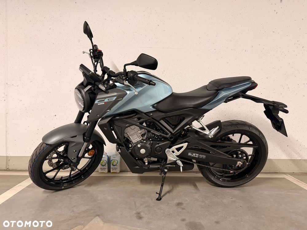 Honda CB - 4