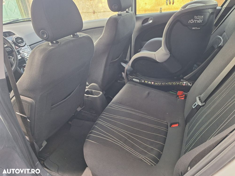Opel Corsa 1.2 Essentia - 5
