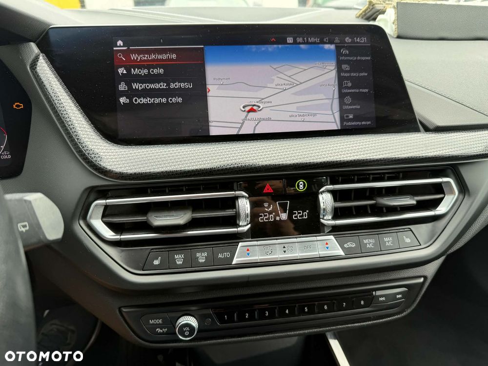 BMW Seria 1 120d - 14