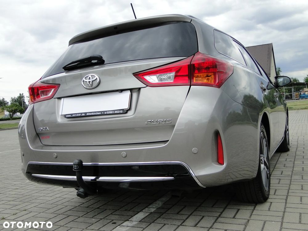 Toyota Auris 2.0 D-4D Prestige - 4