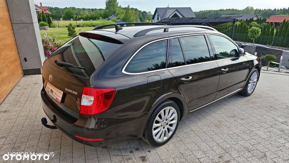 Skoda Superb 2.0 TDI Elegance DSG - 38