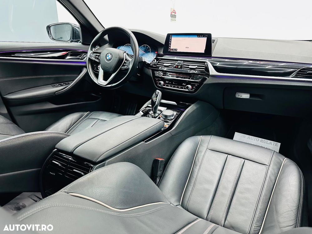 BMW Seria 5 520i Aut. Luxury Line - 36