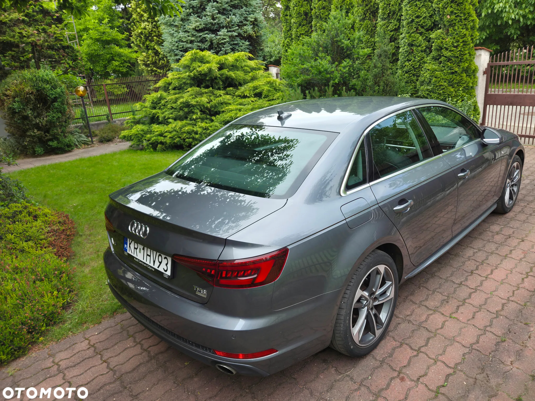 Audi A4 2.0 TFSI ultra Design S tronic - 4